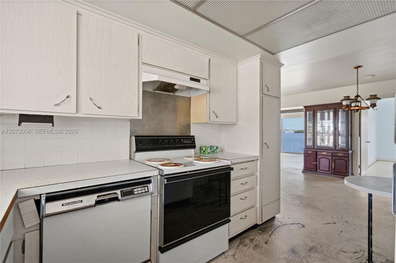 216 SW Cabana Point Cir , Stuart, FL 34994 Photo
