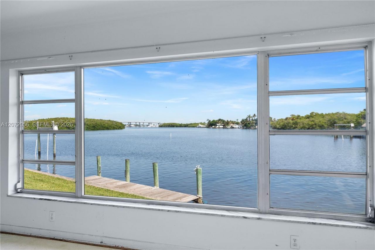 216 SW Cabana Point Cir , Stuart, FL 34994 Photo