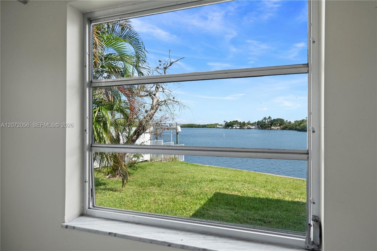 216 SW Cabana Point Cir , Stuart, FL 34994 Photo