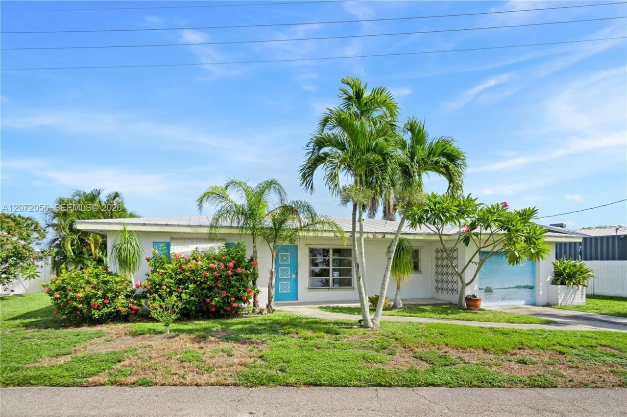 216 SW Cabana Point Cir , Stuart, FL 34994 Photo