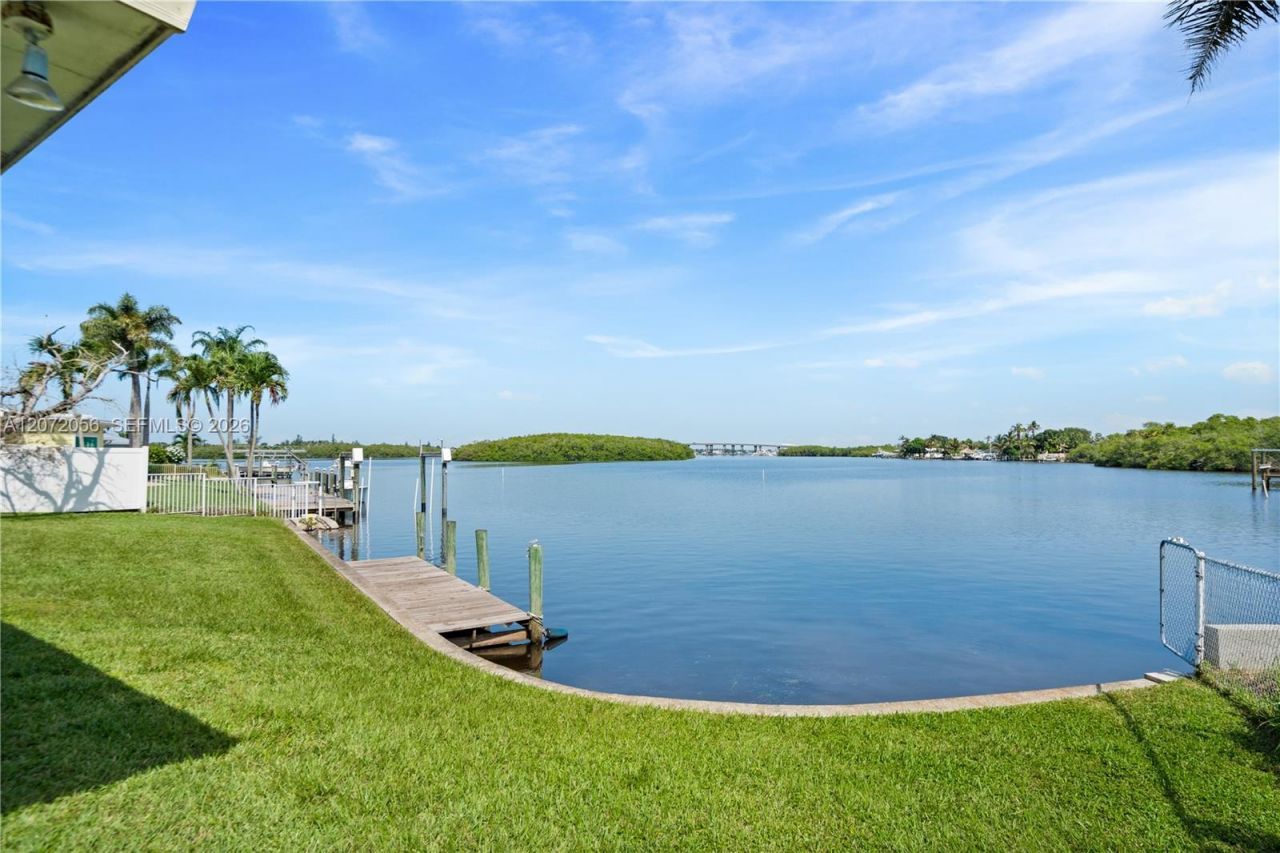216 SW Cabana Point Cir , Stuart, FL 34994 Photo