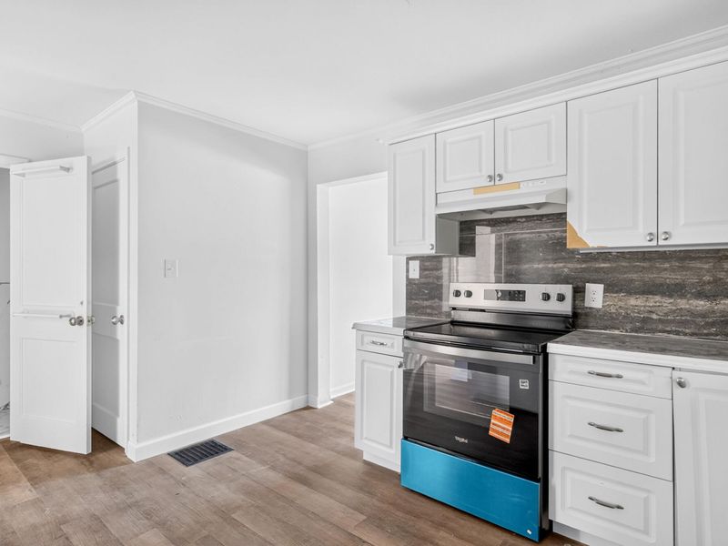 6937 N Main Street, Dayton, OH 45415 Photo 18
