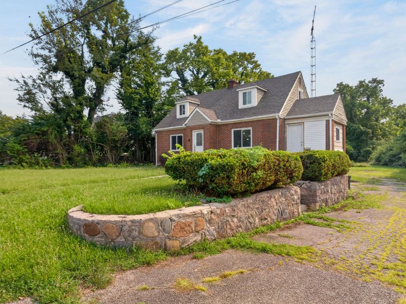 6937 N Main Street, Dayton, OH 45415 Photo 2