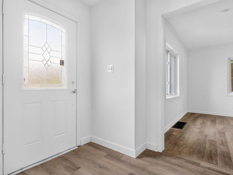 6937 N Main Street, Dayton, OH 45415 Photo 5