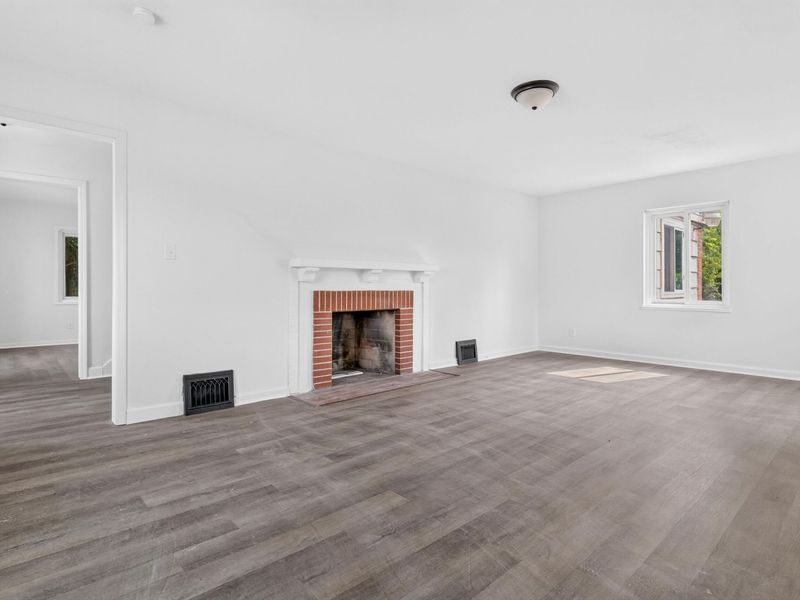 6937 N Main Street, Dayton, OH 45415 Photo 8