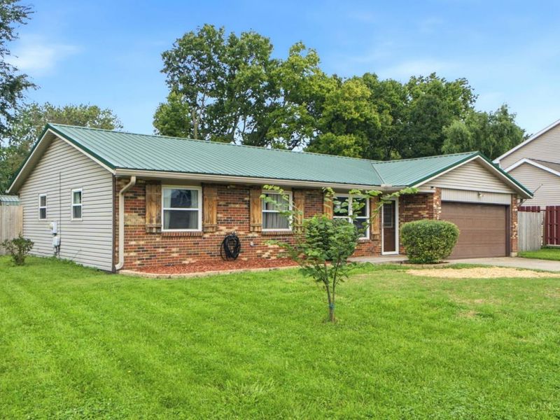 907 Marcia Drive, Trenton, OH 45067 Photo 3