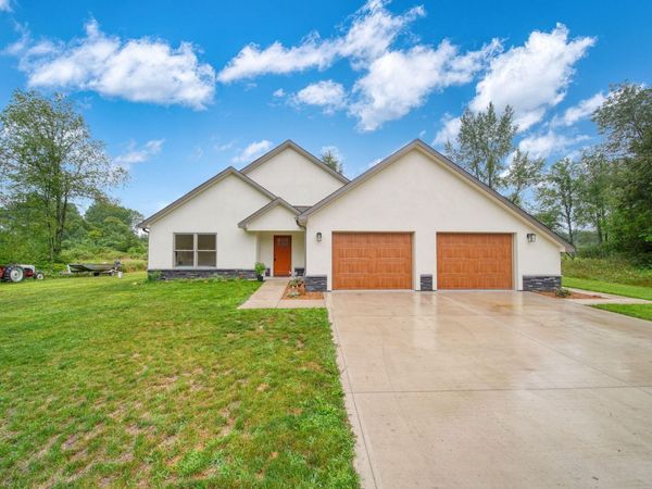 4535 State Road, Hillsdale, MI 49242