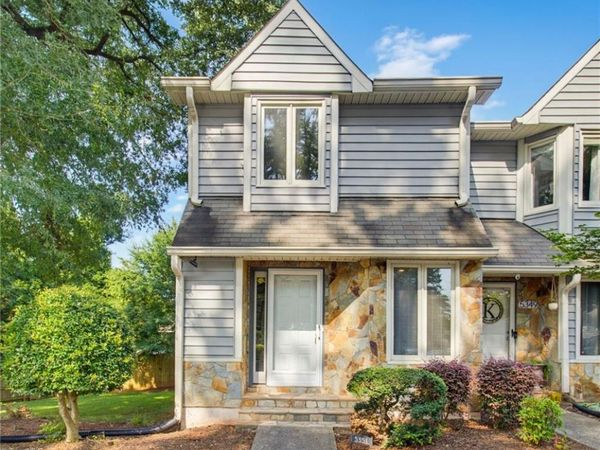 5351 Summit Heights Drive , Winston-Salem, NC 27104