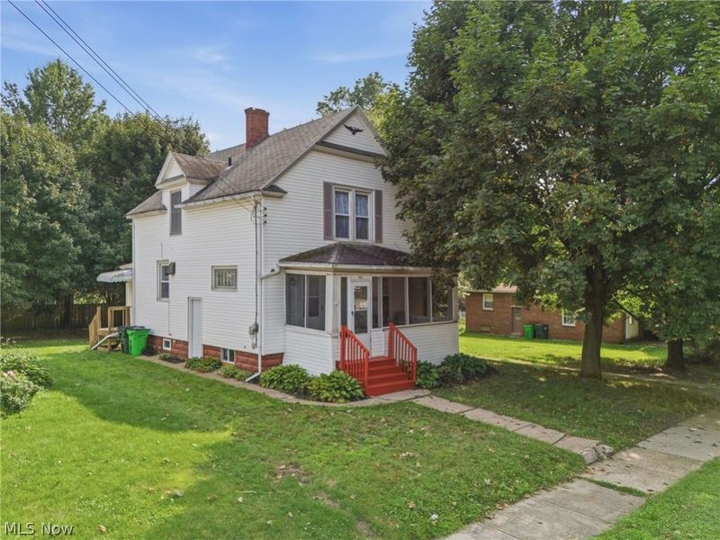 284 E Park Avenue , Barberton, OH 44203 Photo 2
