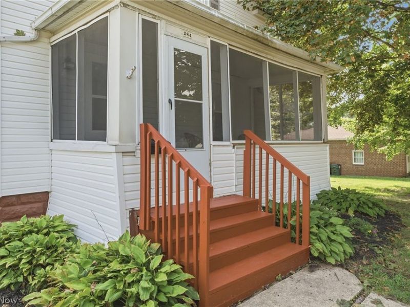 284 E Park Avenue , Barberton, OH 44203 Photo 4