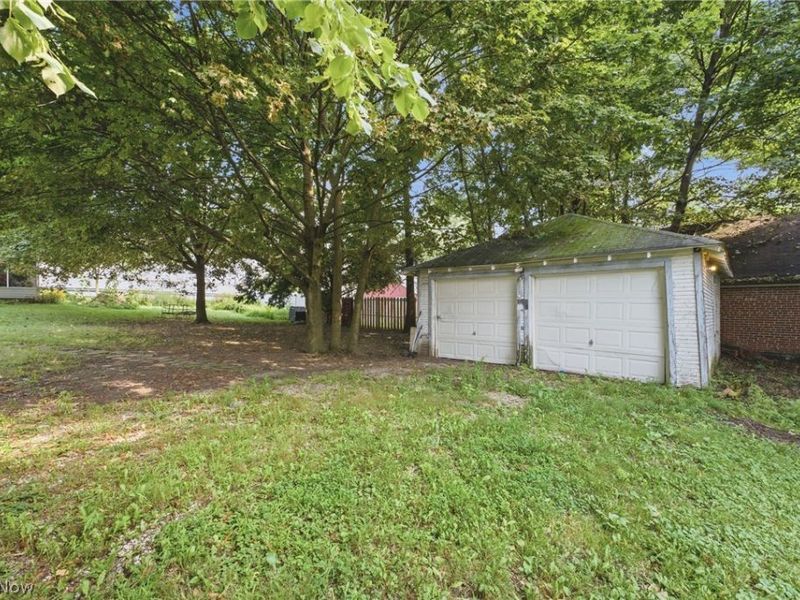 284 E Park Avenue , Barberton, OH 44203 Photo 7