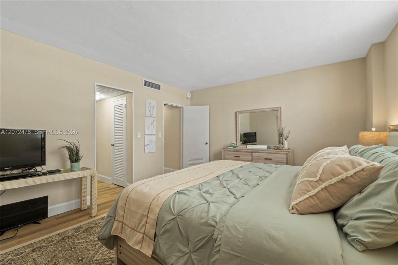 4250 Galt Ocean Dr , Unit 1L, Fort Lauderdale, FL 33308 Photo