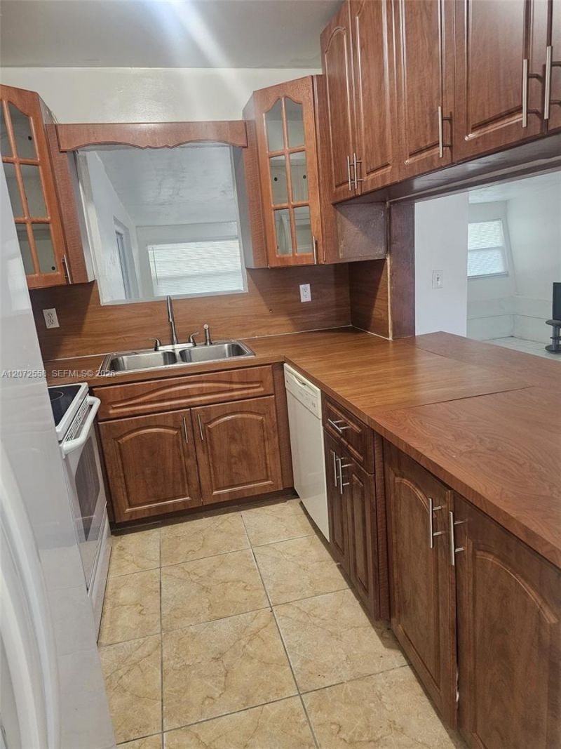 331 NW 195th Ter , Miami Gardens, FL 33169 Photo