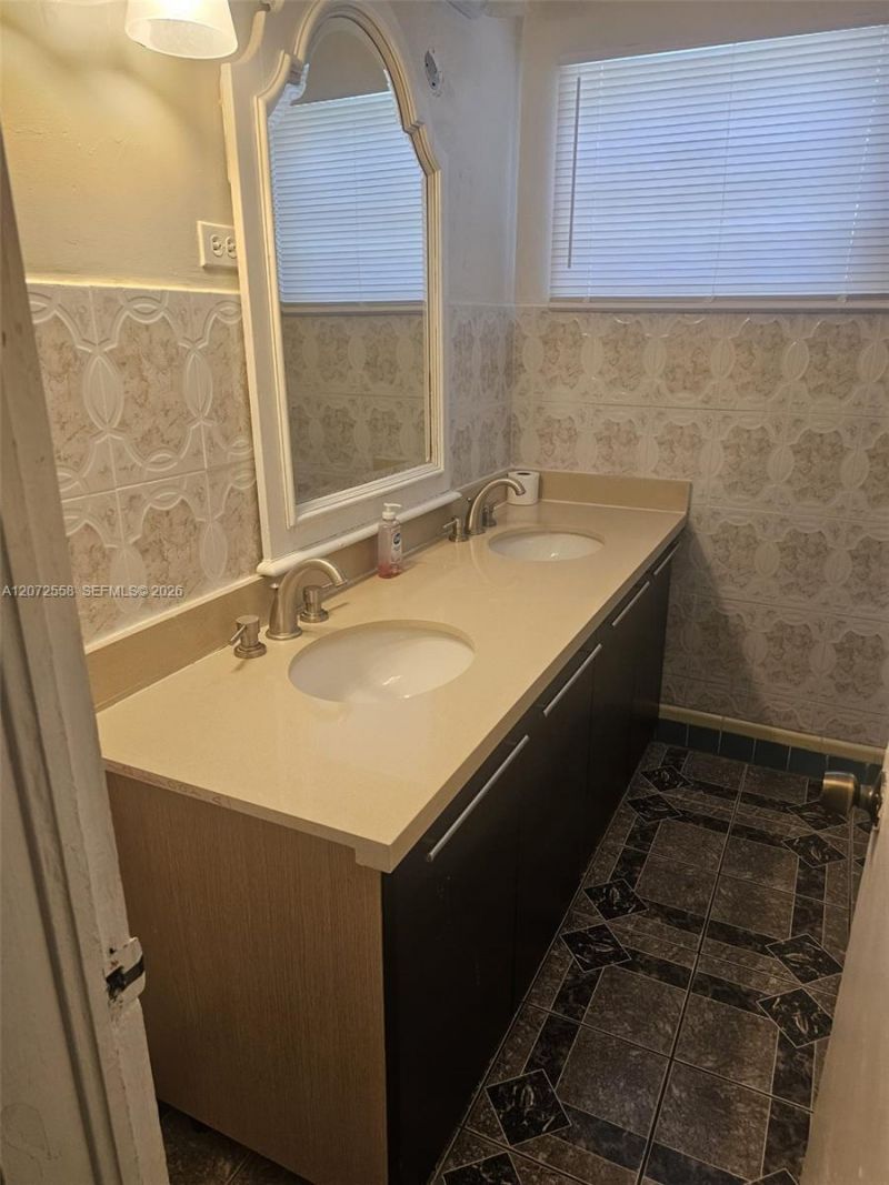 331 NW 195th Ter , Miami Gardens, FL 33169 Photo