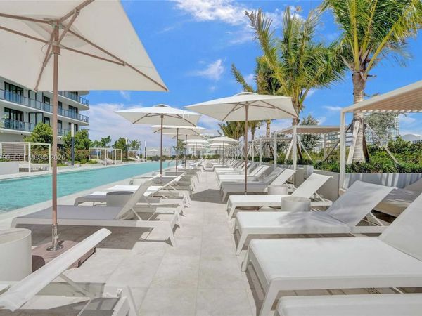 580 72nd St , Unit 1012, Miami Beach, FL 33141