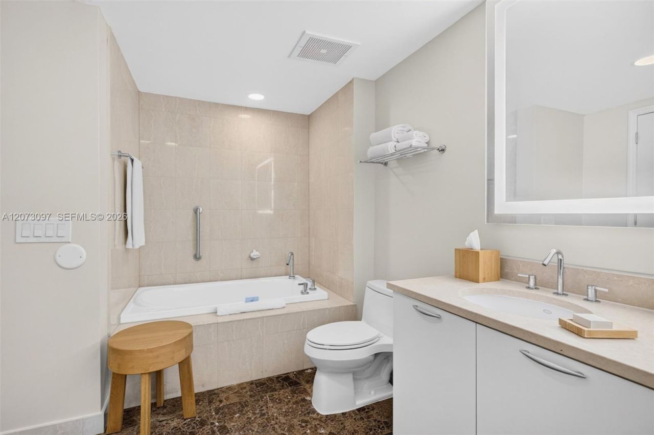 505 N Fort Lauderdale Bch Blvd , Unit 1213, Fort Lauderdale, FL 33304 Photo
