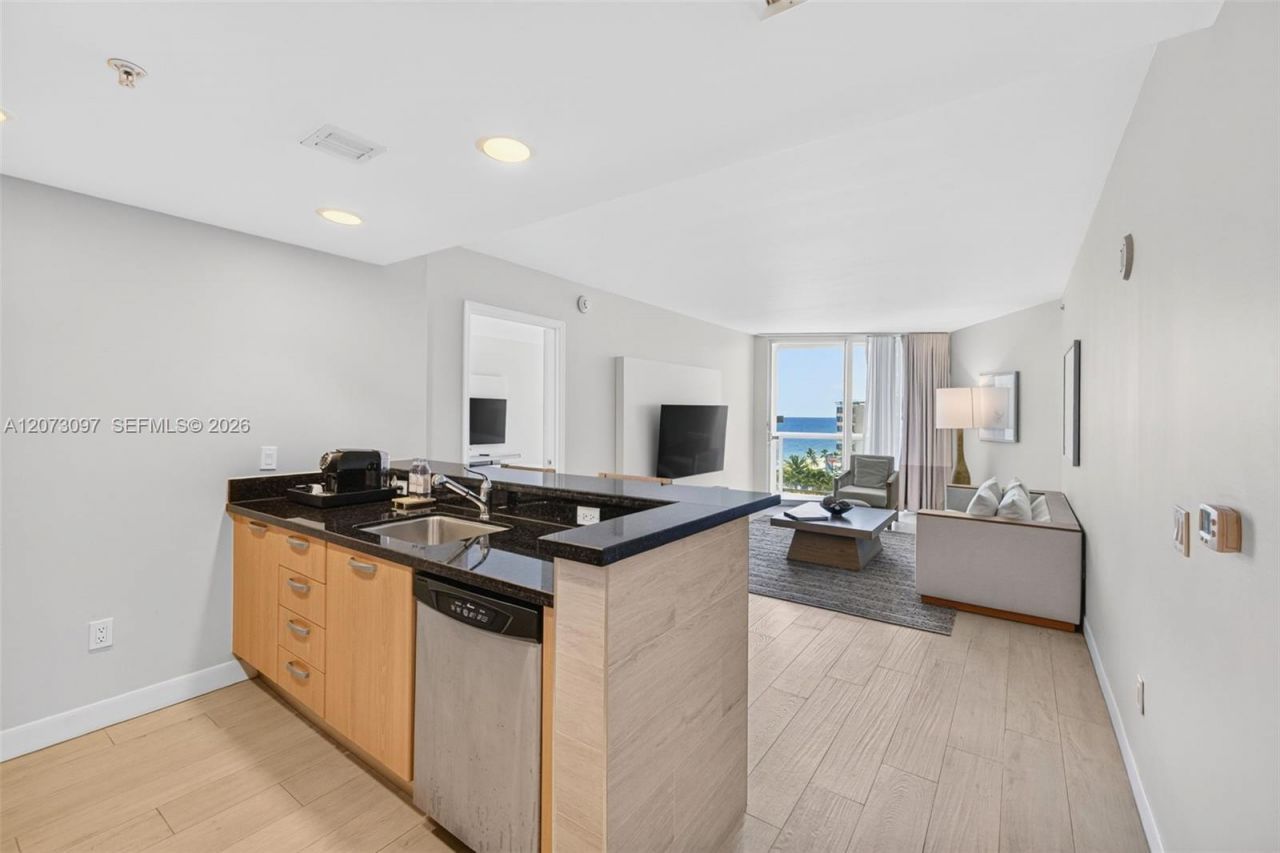 505 N Fort Lauderdale Bch Blvd , Unit 1213, Fort Lauderdale, FL 33304 Photo