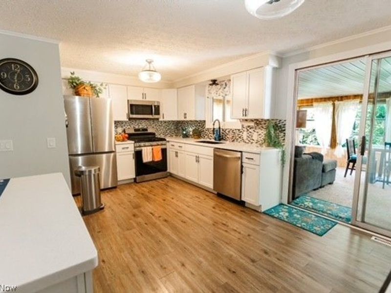 6596 Ivyhill Drive NW, Canal Fulton, OH 44614 Photo 7
