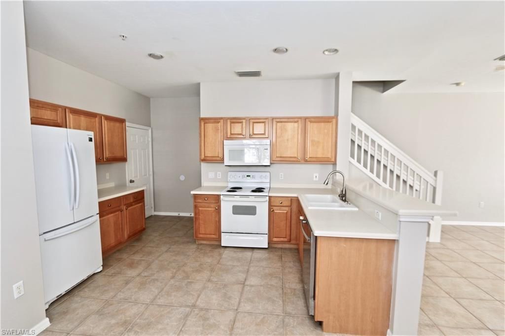 1055 Albany Ct , Unit 217, Naples, FL 34105 Photo
