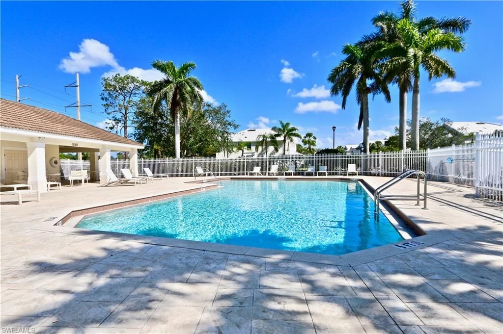 1055 Albany Ct , Unit 217, Naples, FL 34105 Photo
