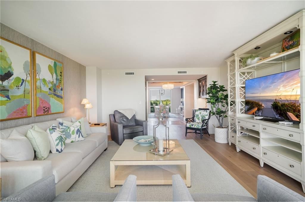 7515 Pelican Bay Blvd , Unit 6B, Naples, FL 34108 Photo