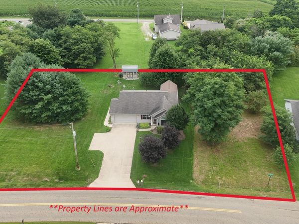 3670 Apple Valley Drive , Howard, OH 43028