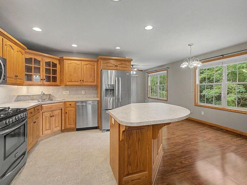 3670 Apple Valley Drive , Howard, OH 43028 Photo 5