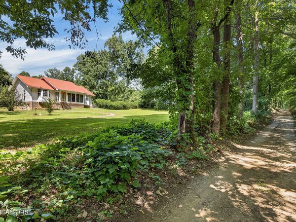 7220 Friendly Rd, Baxter, TN 38544