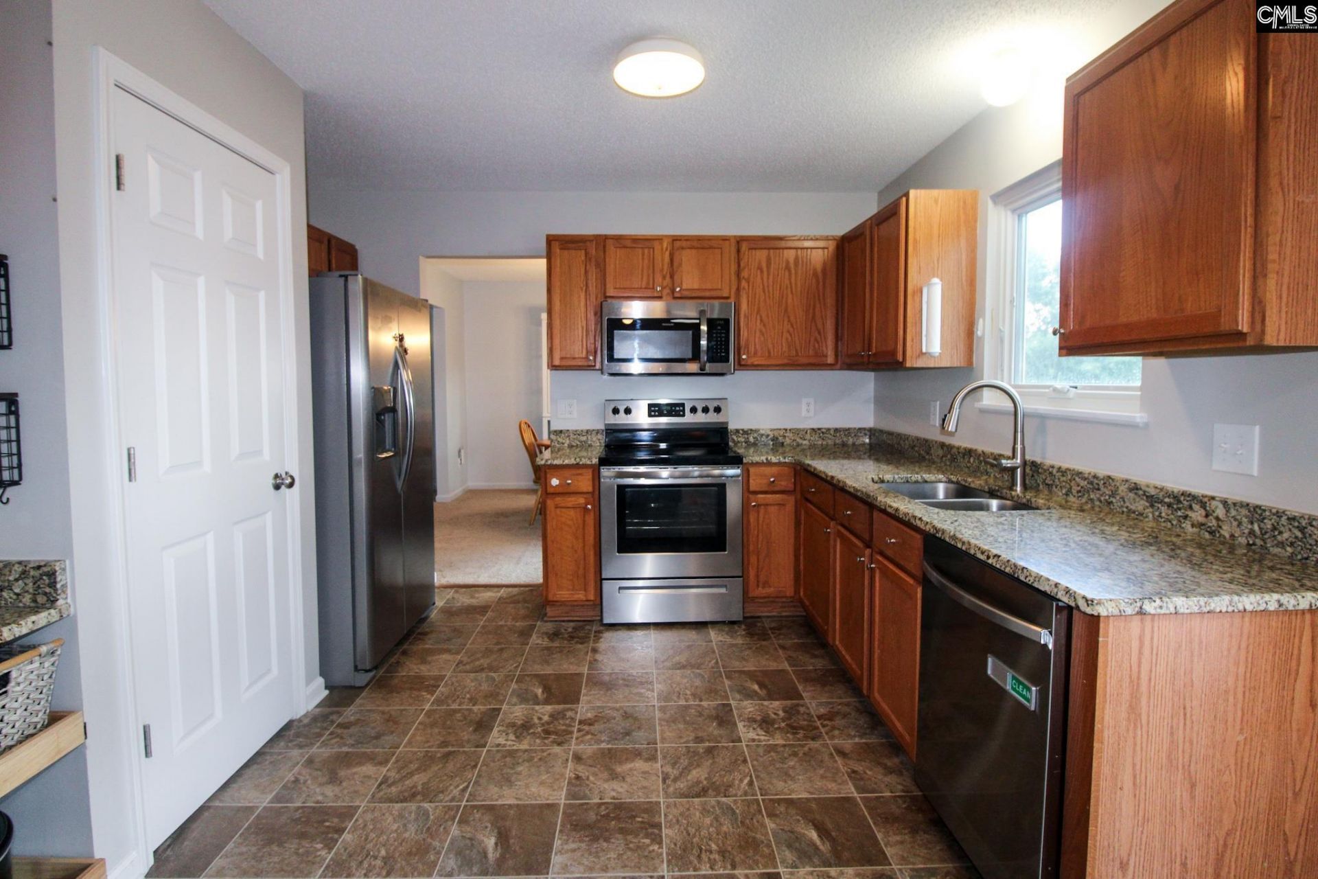 121 Ridgehill Drive Photo 8