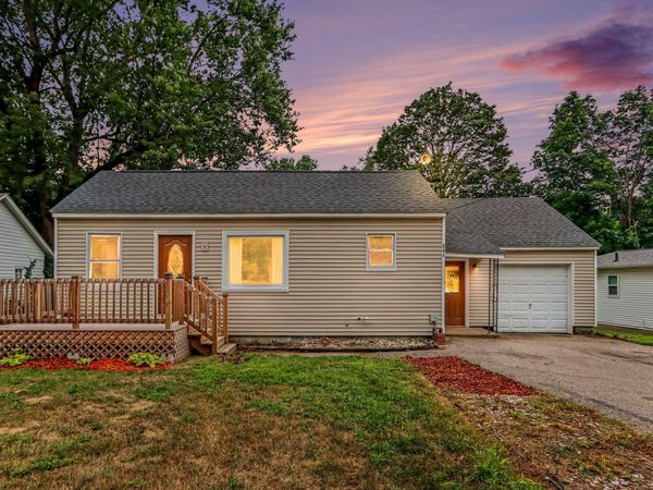 888 Riverview Drive, Plainwell, MI 49080