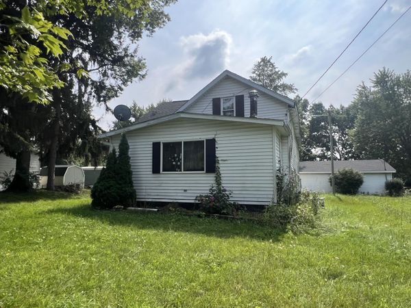 2328 E Main Street, Niles, MI 49120