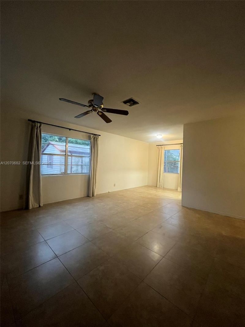 5706-5708 Lincoln St, Unit 1-2, Hollywood, FL 33021 Photo
