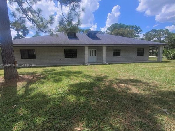 7261 140th Ave N, West Palm Beach, FL 33412