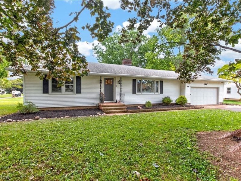 39422 Chestnut Ridge Road, Elyria, OH 44035 Photo 3