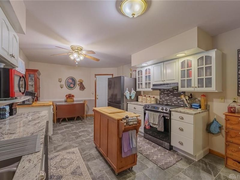 1902 Winona Drive, Middletown, OH 45042 Photo 11