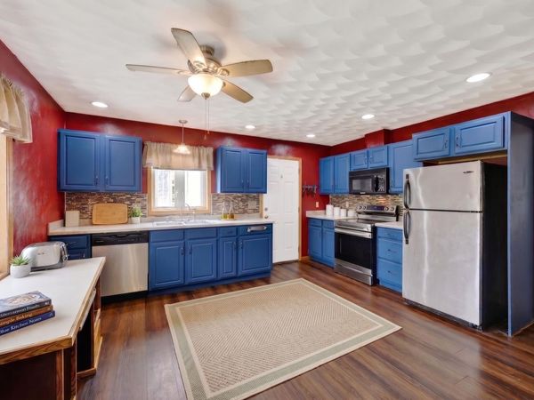801 E Chestnut Street, Pardeeville, WI 53954
