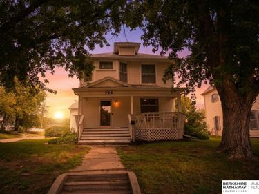 724 N 10th Street, Beatrice, NE 68310