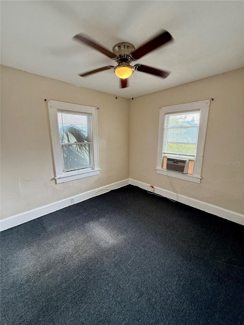 634 14th Street N, Unit 1/2, Saint Petersburg, FL 33705 Photo