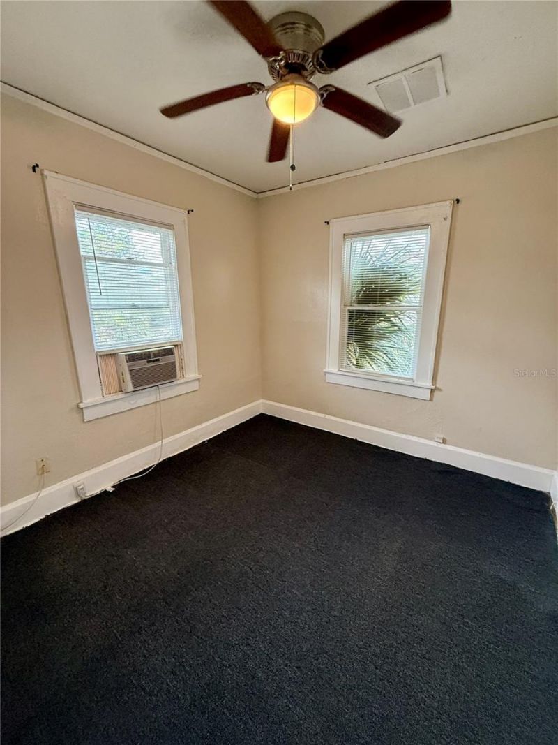 634 14th Street N, Unit 1/2, Saint Petersburg, FL 33705 Photo