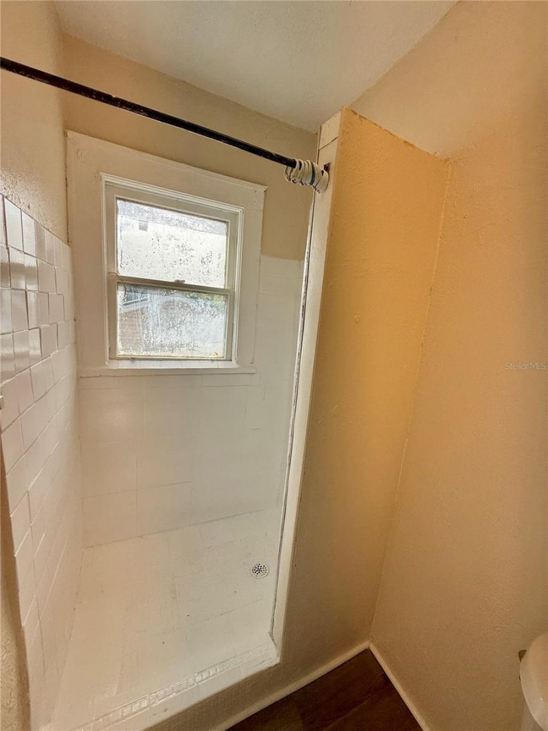 634 14th Street N, Unit 1/2, Saint Petersburg, FL 33705 Photo