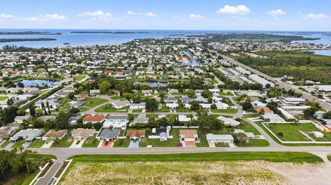4512 86th Street W, Bradenton, FL 34210 Photo