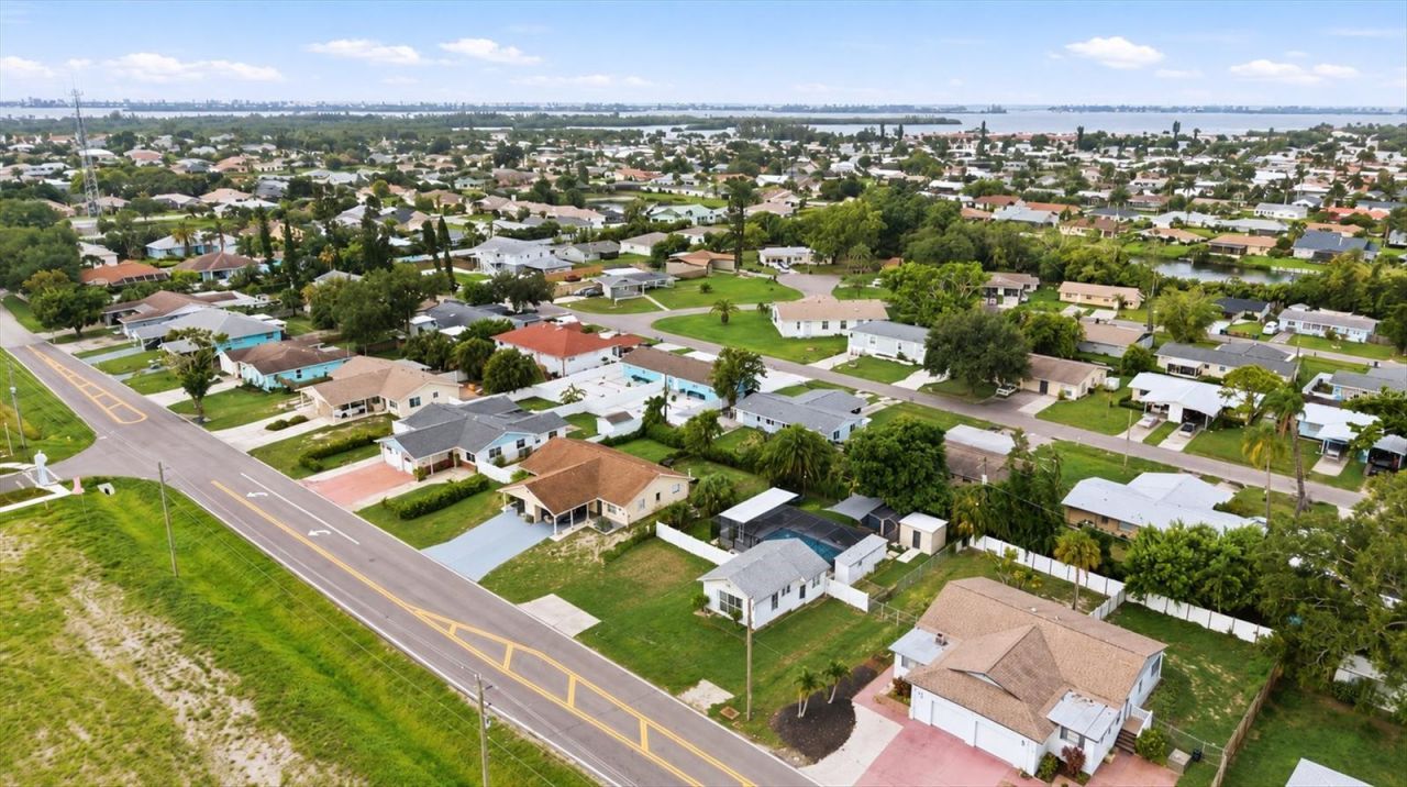 4512 86th Street W, Bradenton, FL 34210 Photo