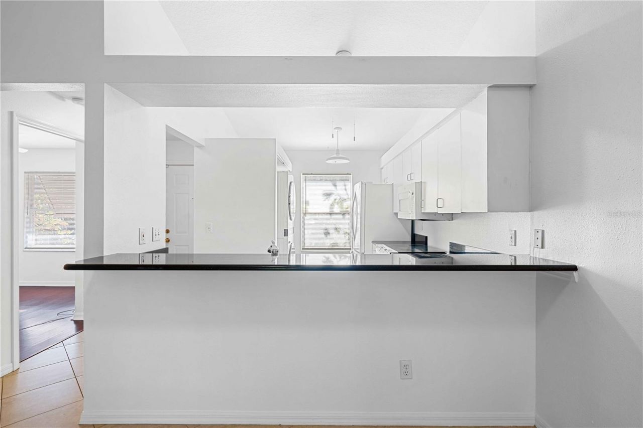 630 N Jefferson Avenue , Unit 19, Sarasota, FL 34237 Photo