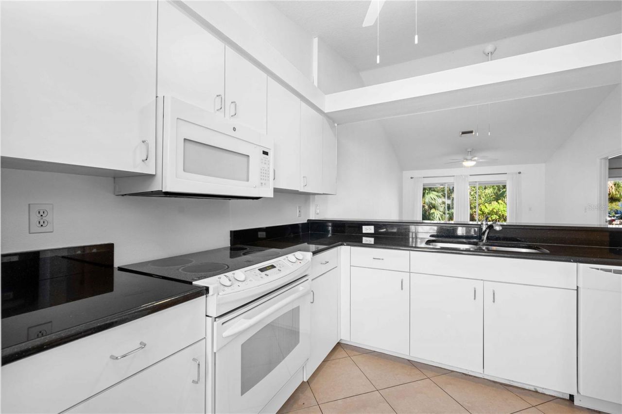 630 N Jefferson Avenue , Unit 19, Sarasota, FL 34237 Photo