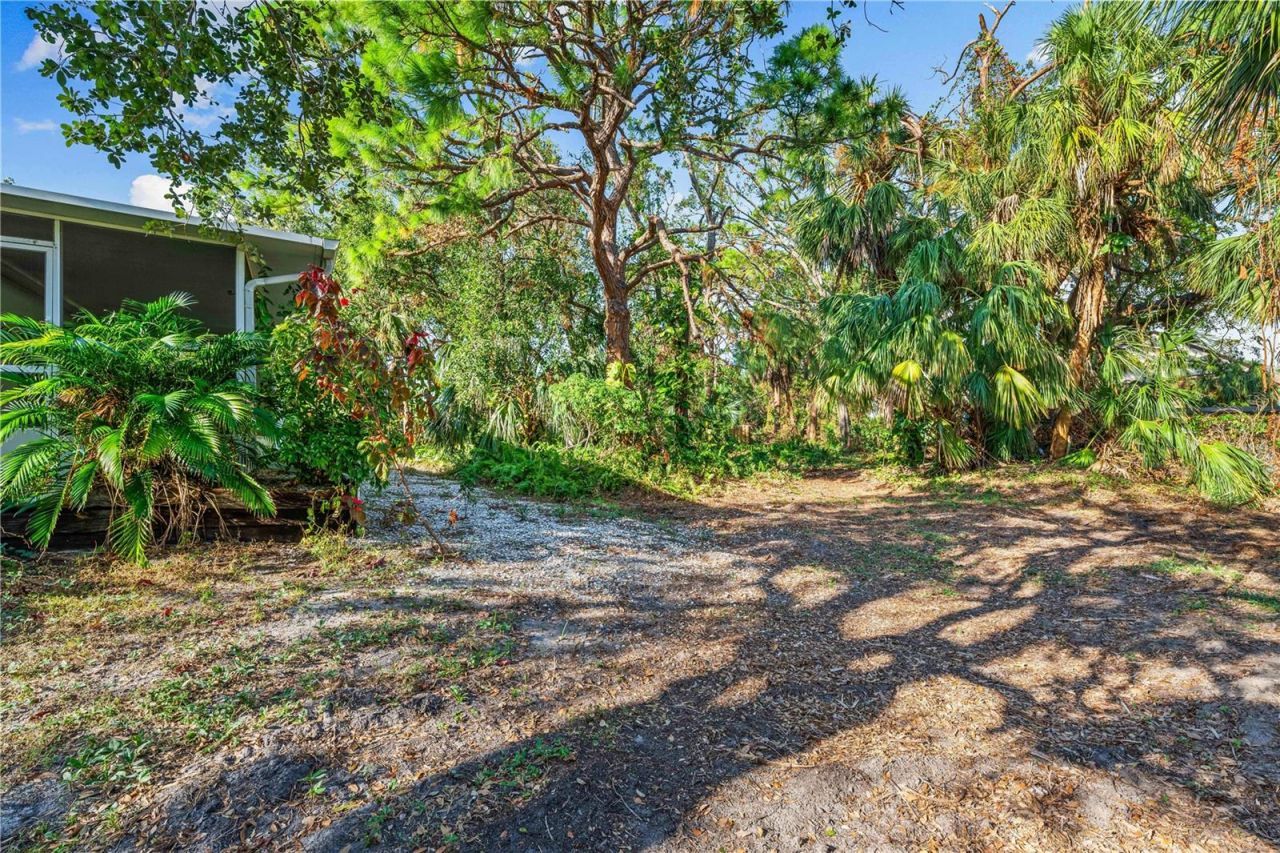630 N Jefferson Avenue , Unit 19, Sarasota, FL 34237 Photo