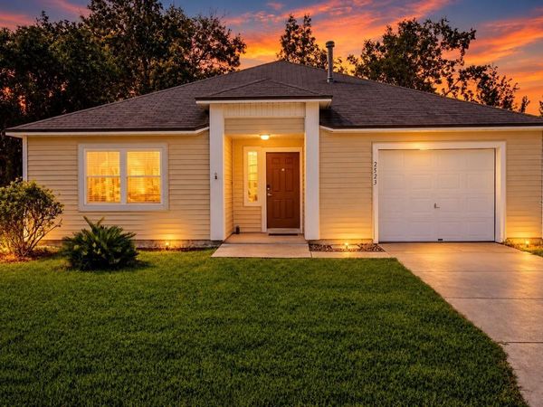 2523 NW 38 PLACE, GAINESVILLE, FL 32605