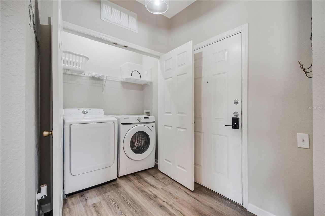 2817 Almaton Loop, Unit 402, Kissimmee, FL 34747 Photo