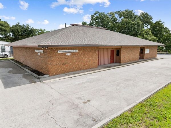 323 W CYPRESS STREET , KISSIMMEE, FL 34741