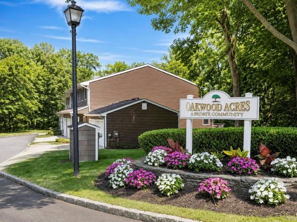 2 Pine Street , Huntington, NY 11743