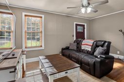 817 S Prospect Street photo 4